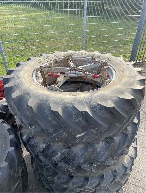Set Goodyear 18.4 R38