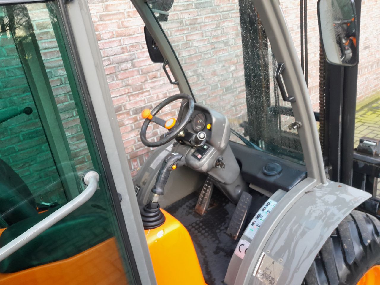 Ausa Terreinheftruck (4x4)