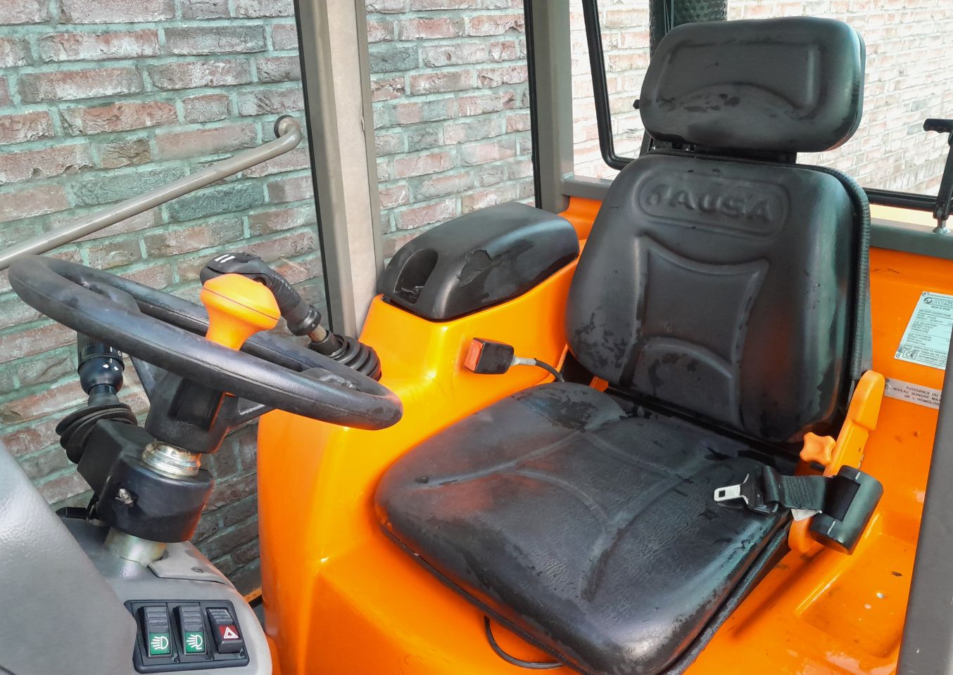 Ausa Terreinheftruck (4x4)