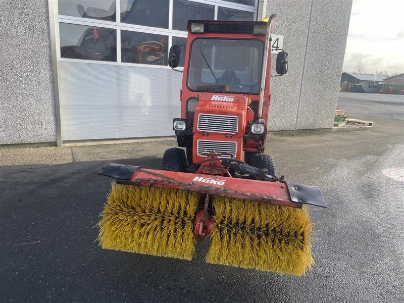 Hako KOMPAKTTRAKTOR 3800 Inkl. kost