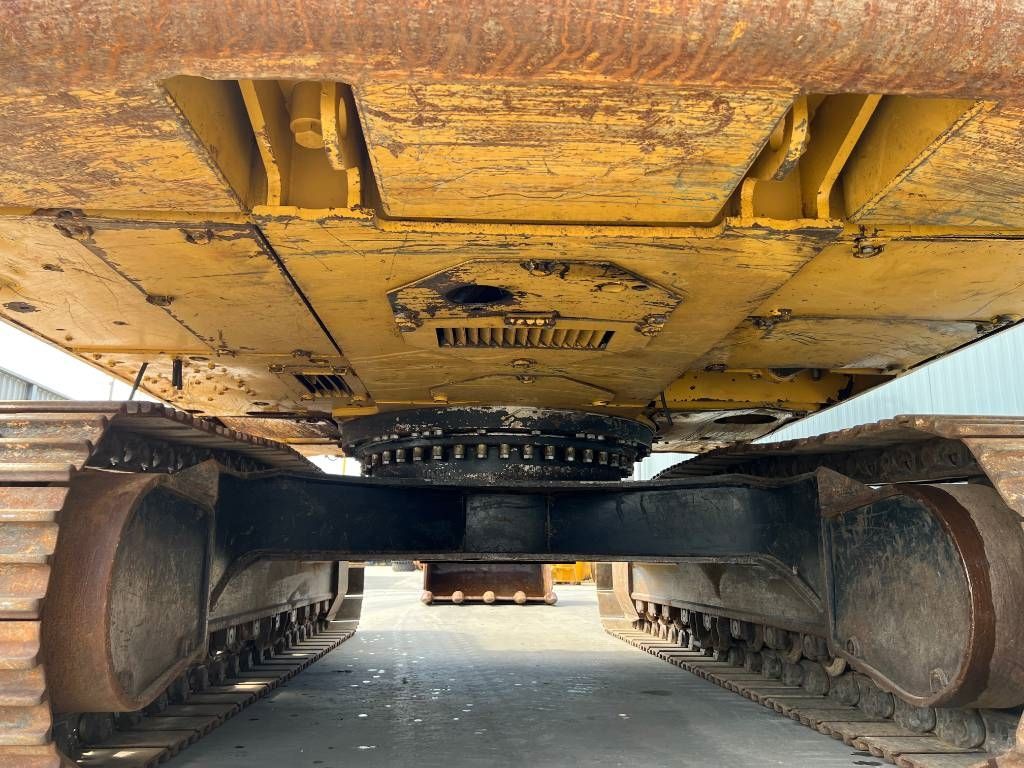 CAT 325C LN ME