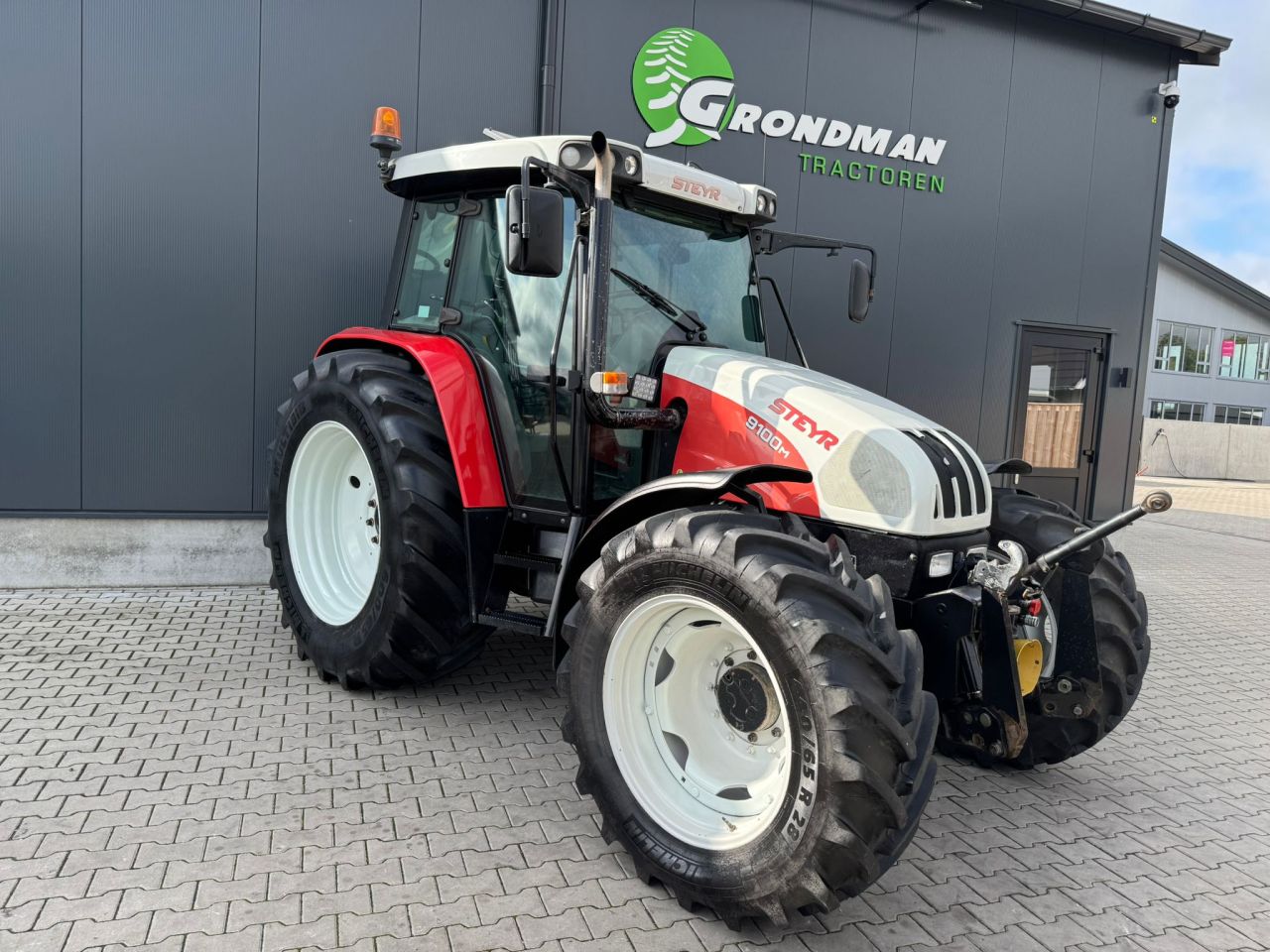 Steyr 9100M