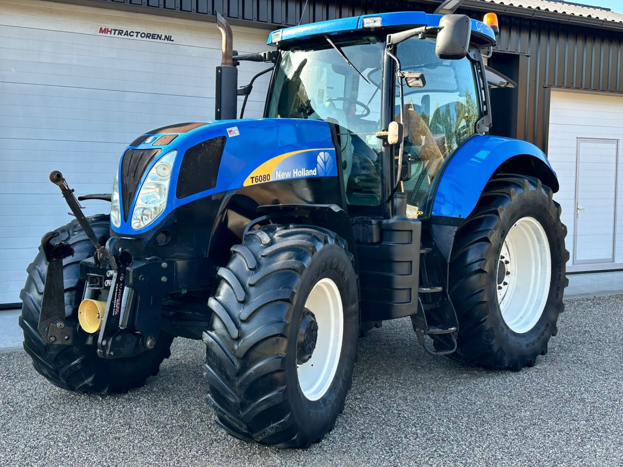 New Holland T6080