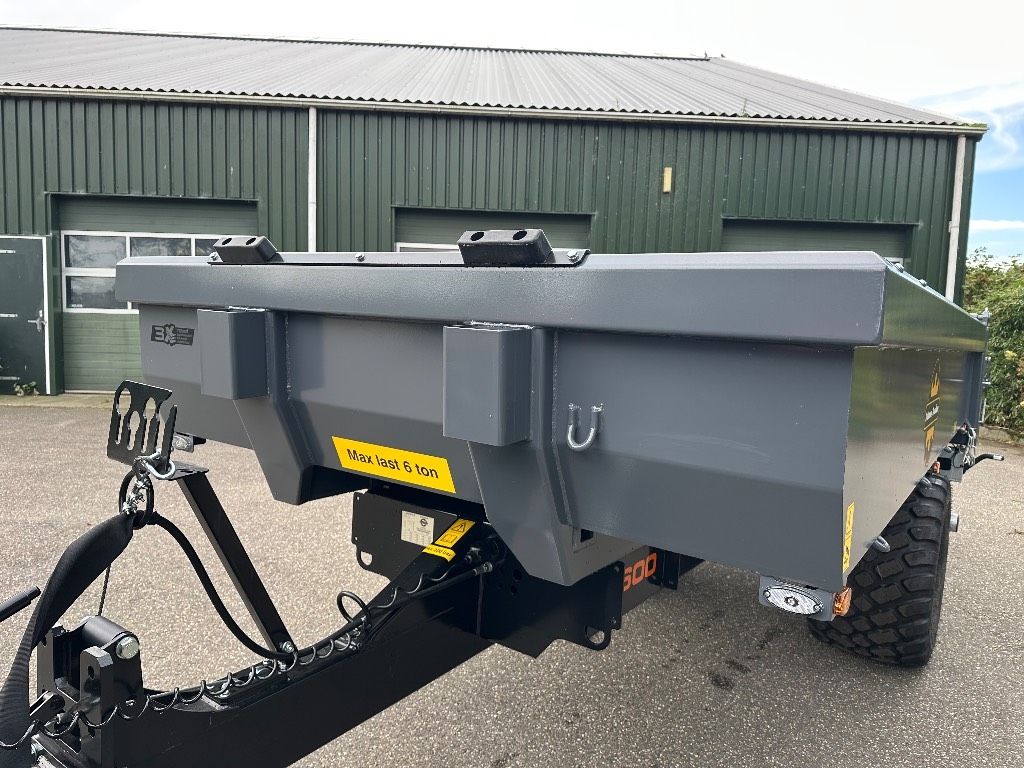 Palmse Trailer PT600E-1A bakkenwagen kipper dumper mobiele kraan