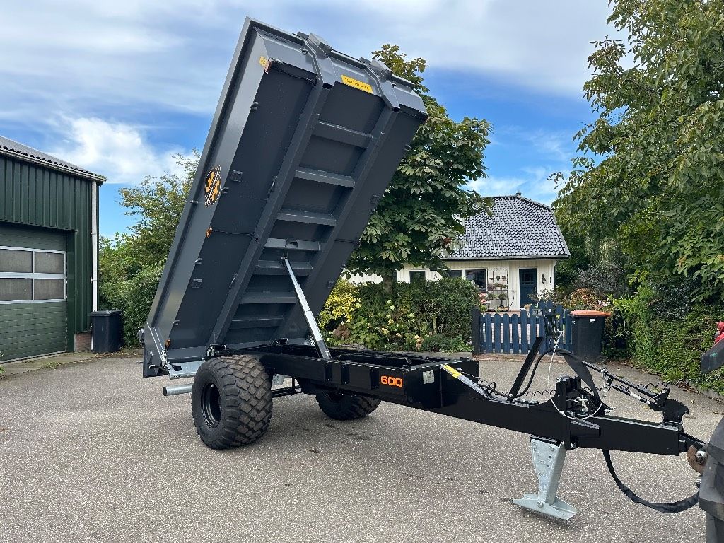 Palmse Trailer PT600E-1A bakkenwagen kipper dumper mobiele kraan