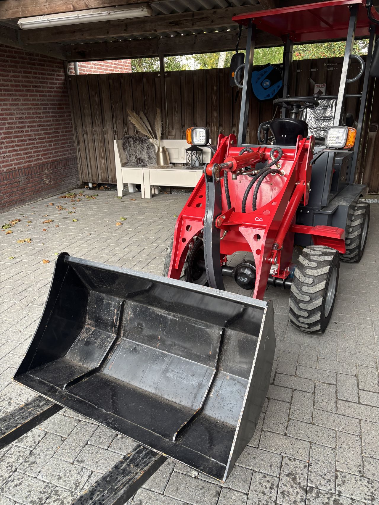 Minishovel elektrisch Wcm sherpa giant Bobcat cmh
