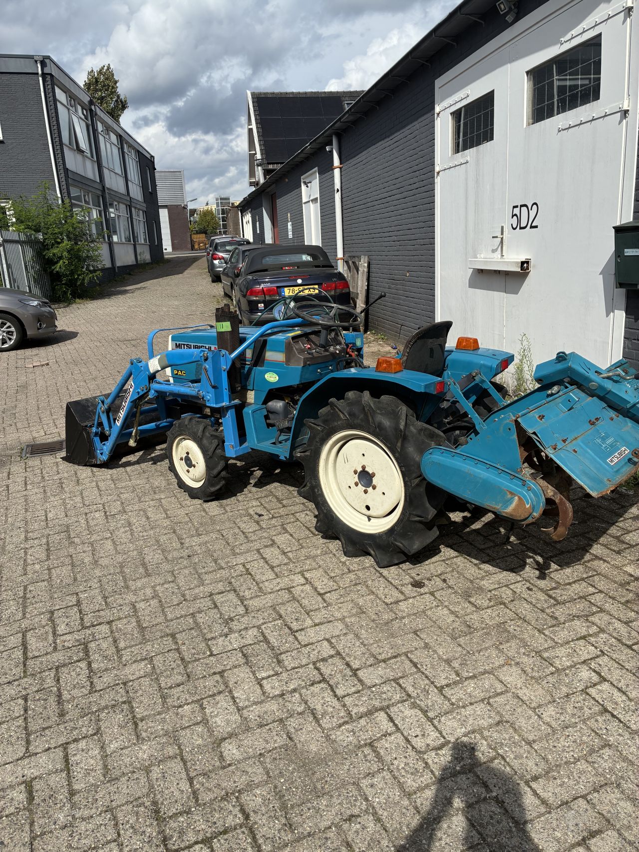 Mitsubishi mt1610 met voorlader