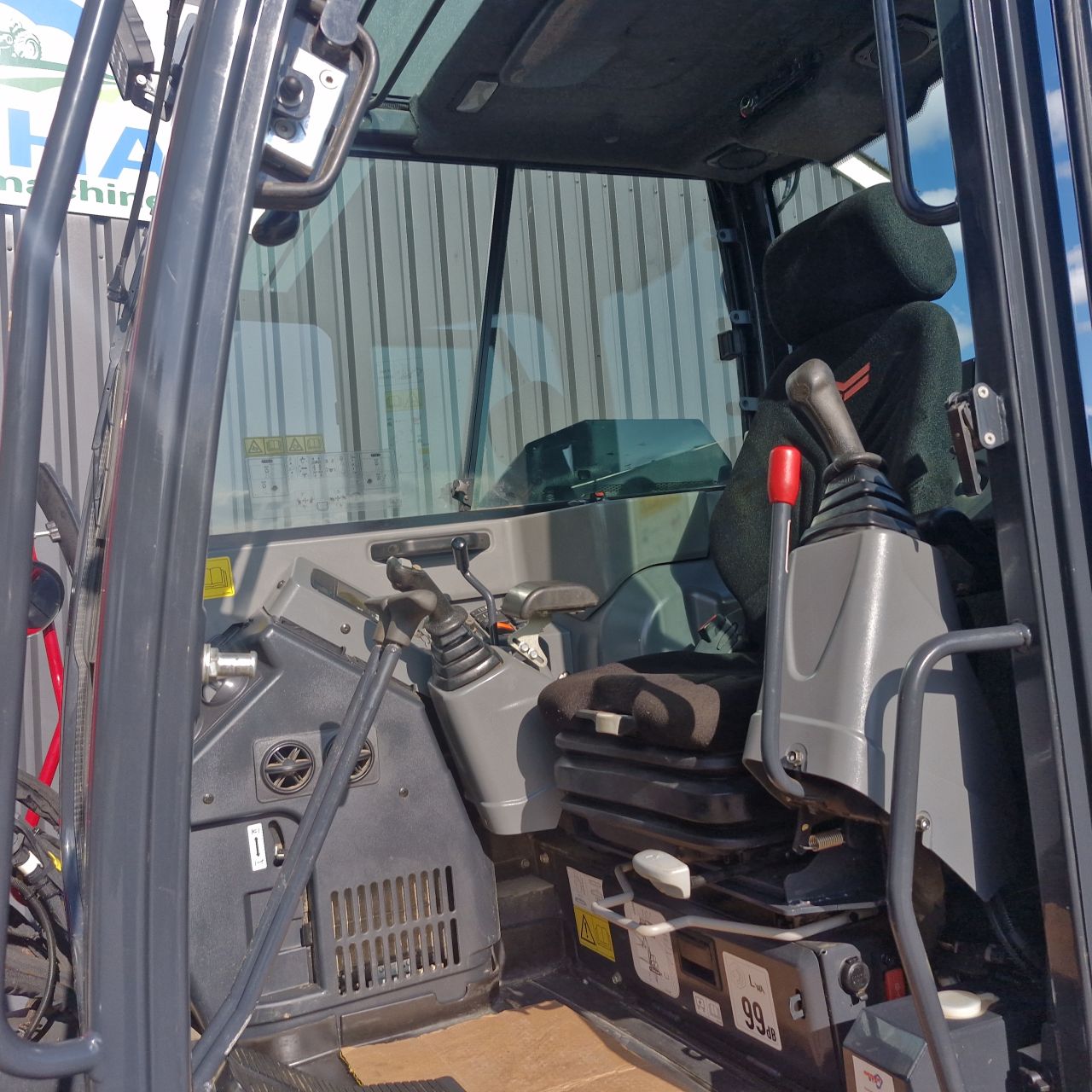 Yanmar SV100