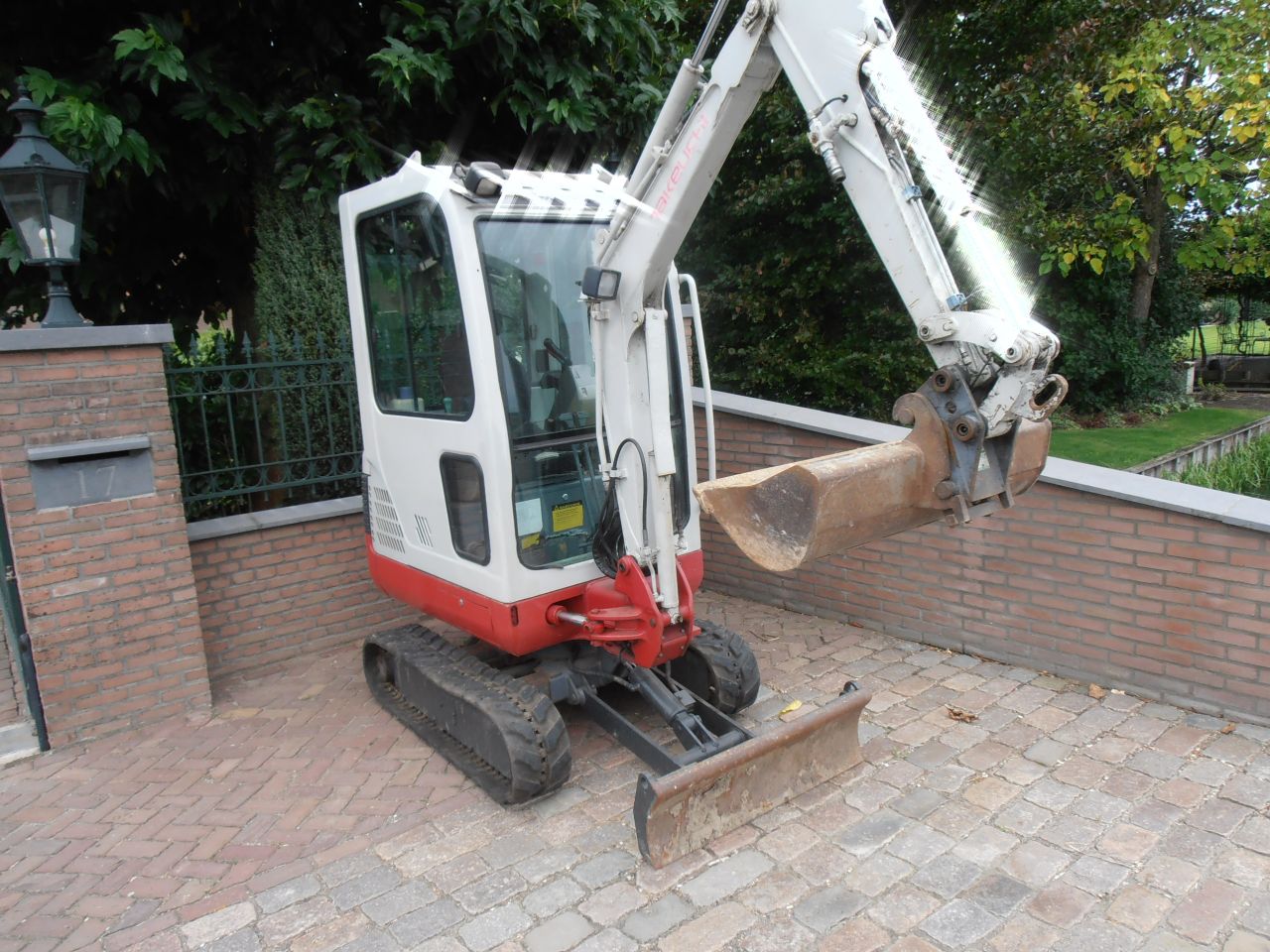 Minigraver Takeuchi Bj 2008 5060 uren zeer mooi en goed