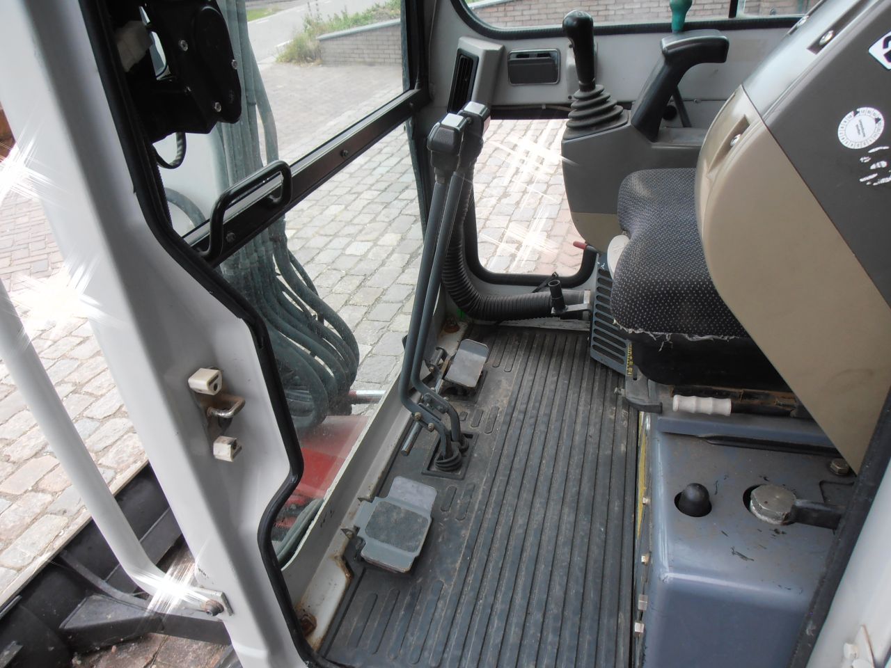 Minigraver Takeuchi Bj 2008 5060 uren zeer mooi en goed