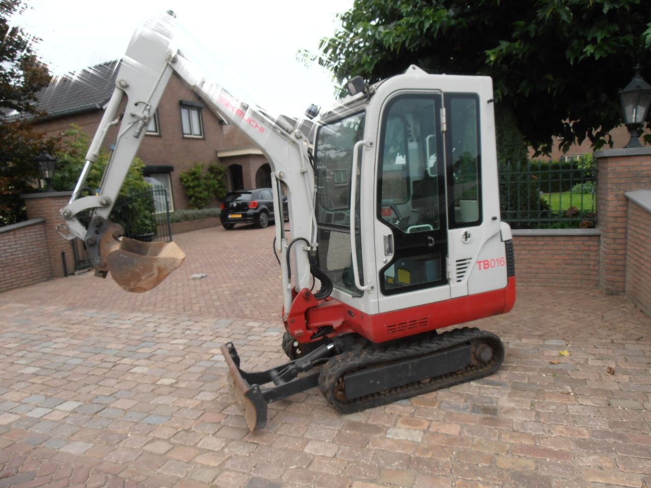 Minigraver Takeuchi Bj 2008 5060 uren zeer mooi en goed
