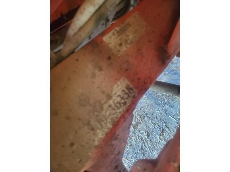 Kuhn AXIS40.1WT25