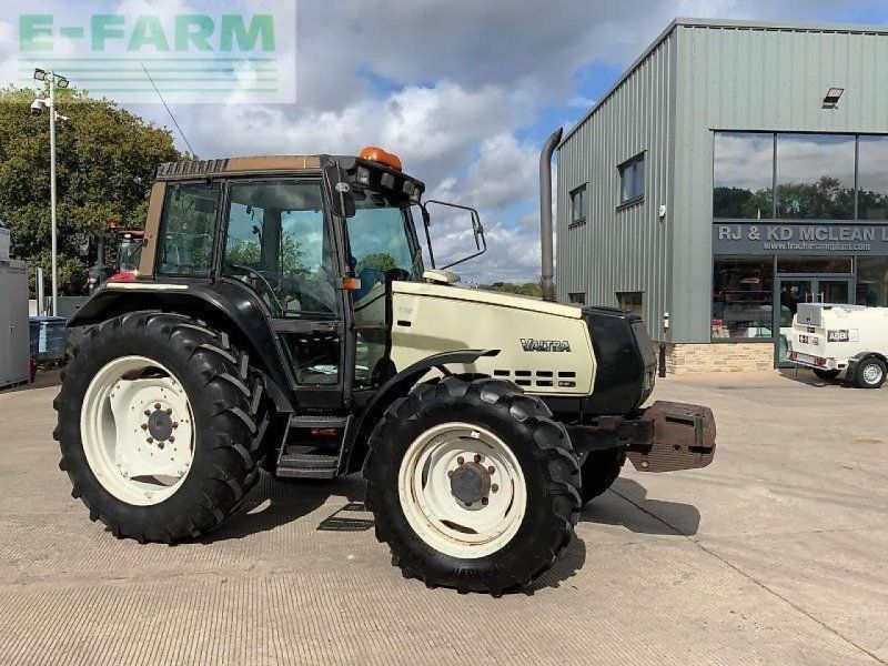 Valtra 6400 reverse drive  (st24155)