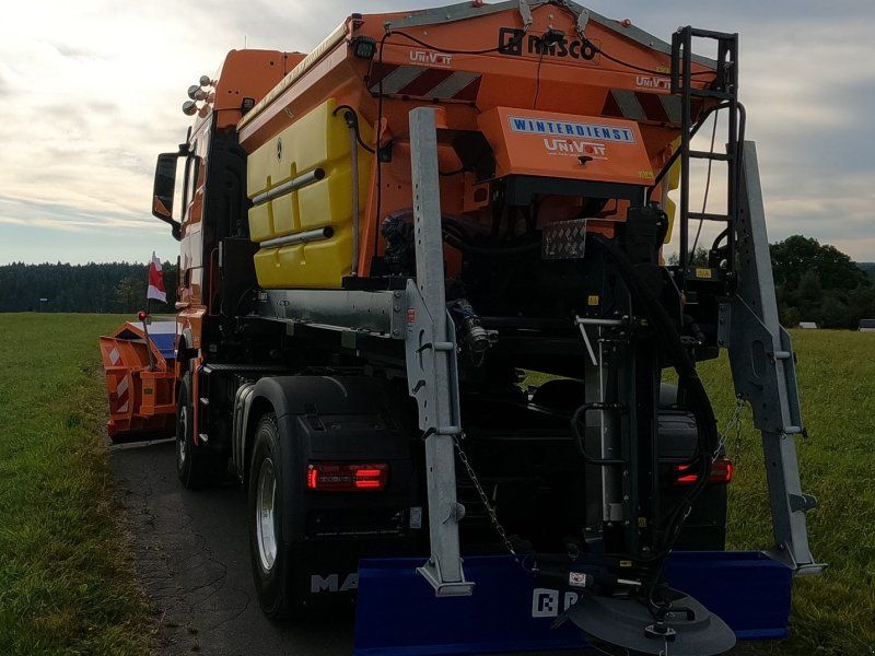 MAN TGX 18.520 Allrad Hydrodrive Winterdienst + Schneepflug + Streue