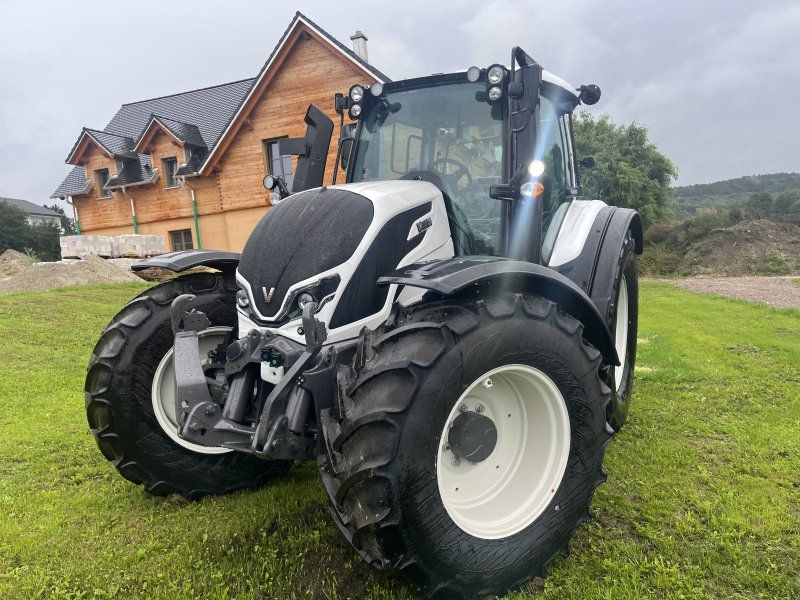 Valtra N175D mit Rüfa