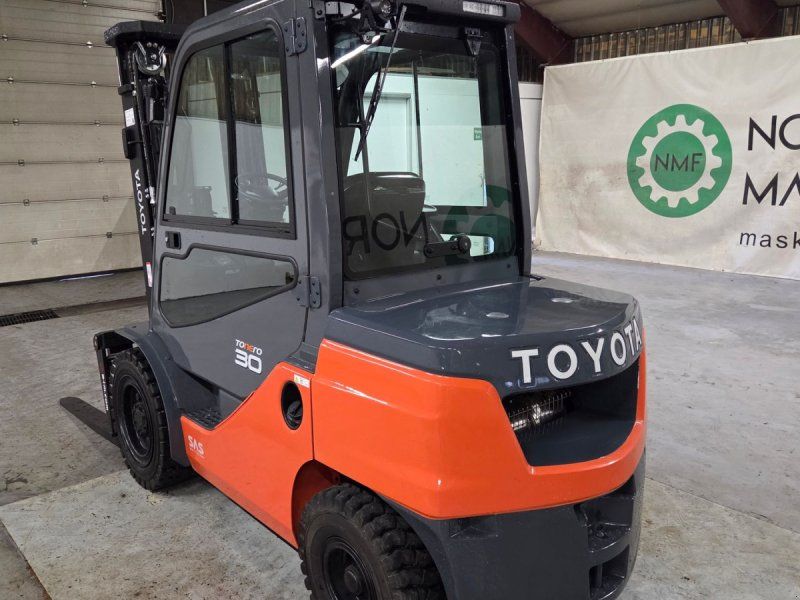 Toyota Torento 52-8FDF30