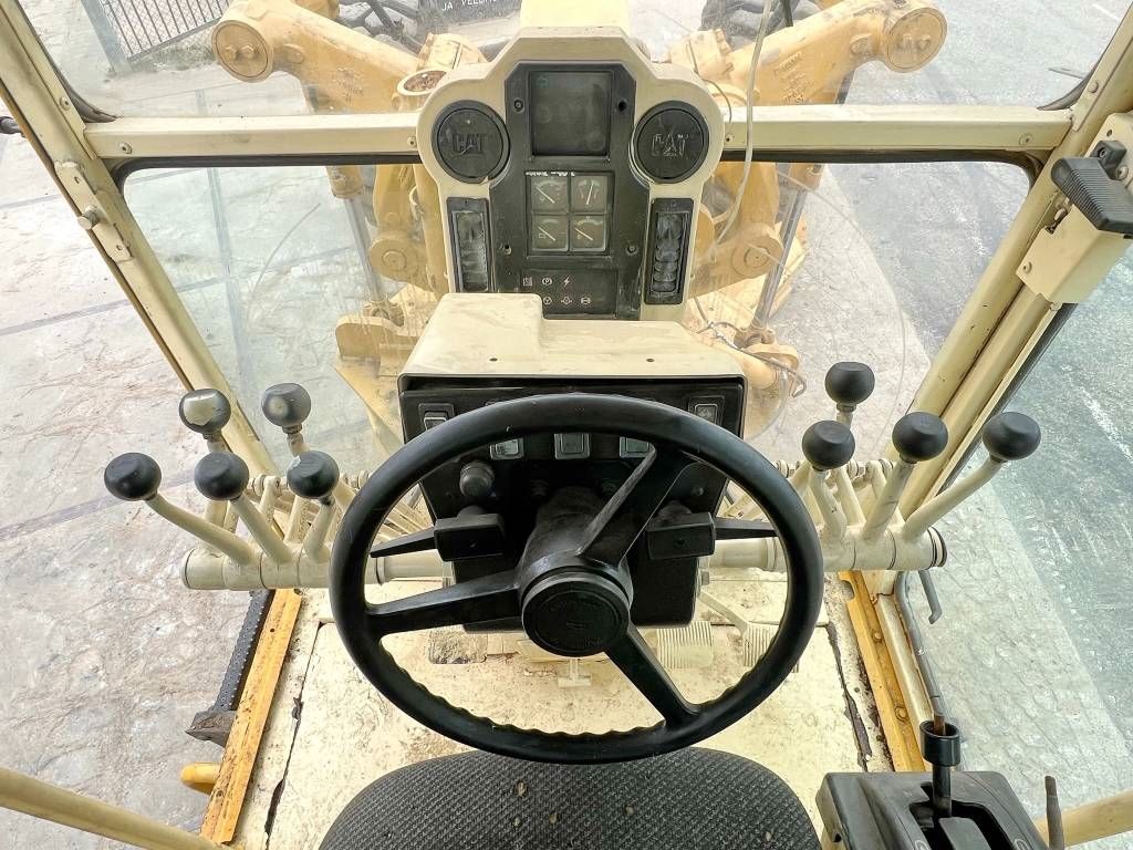CAT 16H - 4 Tine Ripper / Good Overall Condition