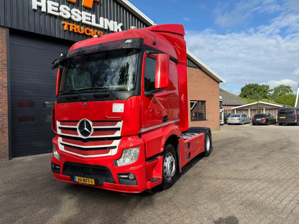 Mercedes-Benz Actros 1842 4X2 Streamspace NL Truck