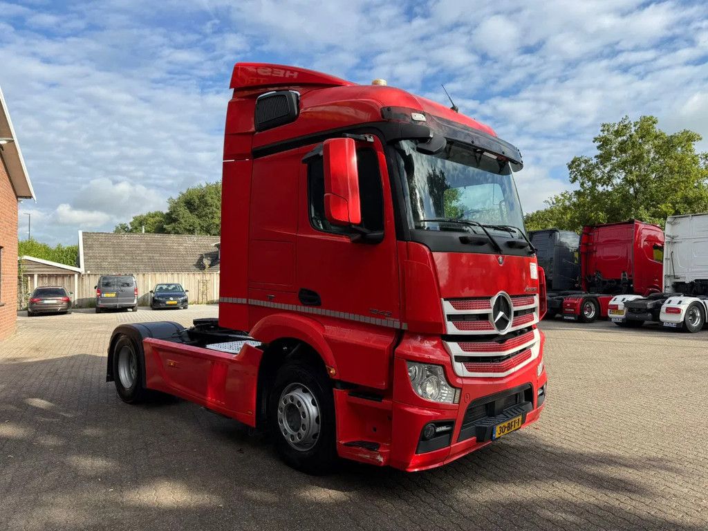 Mercedes-Benz Actros 1842 4X2 Streamspace NL Truck