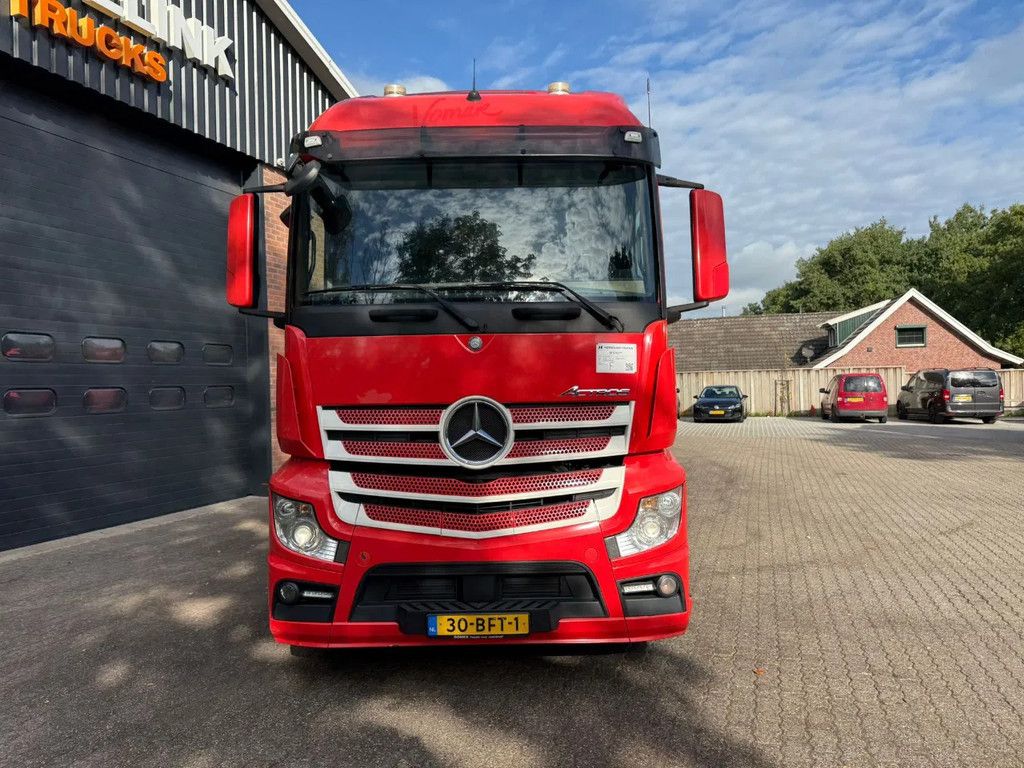 Mercedes-Benz Actros 1842 4X2 Streamspace NL Truck
