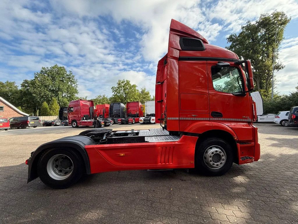 Mercedes-Benz Actros 1842 4X2 Streamspace NL Truck