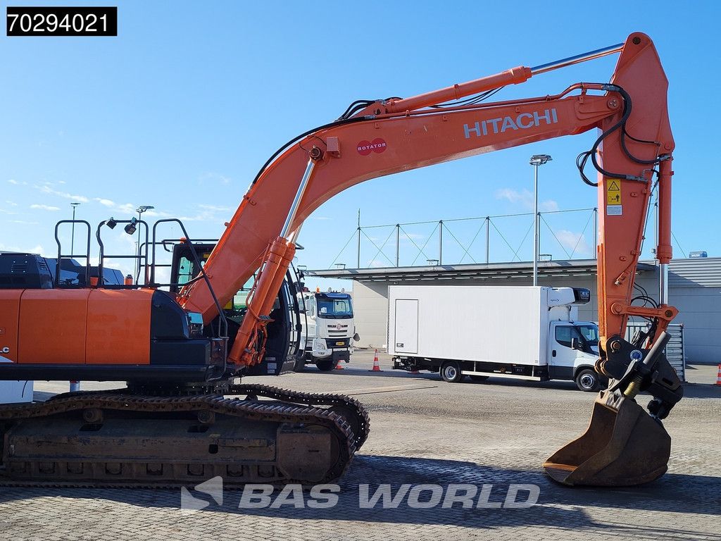 Hitachi ZX300 LC -6