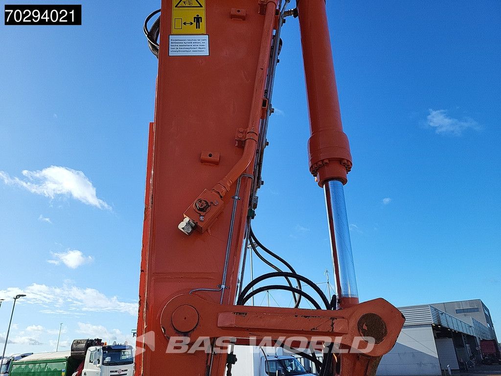 Hitachi ZX300 LC -6