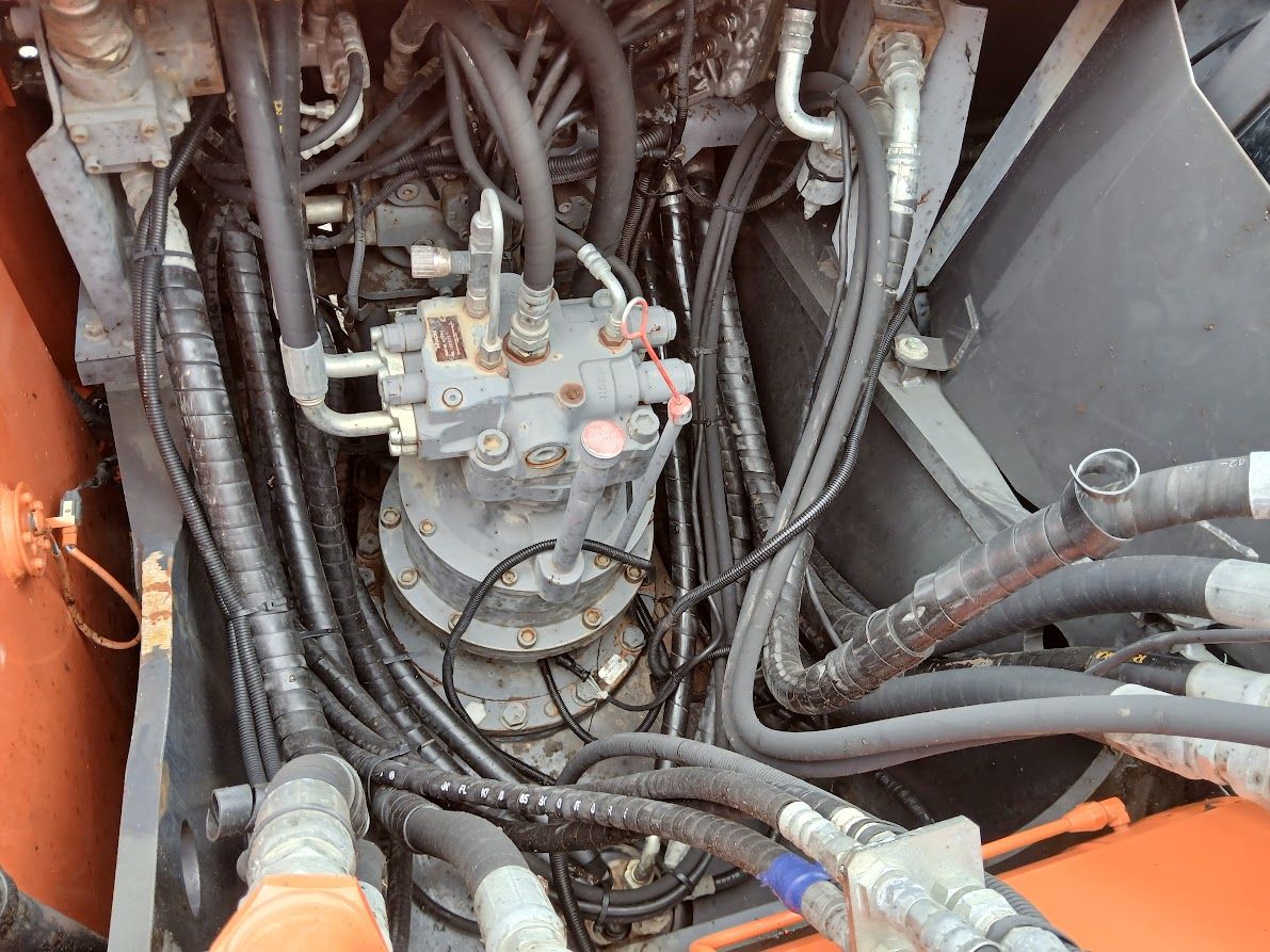 HItachi ZX210LC_-5B