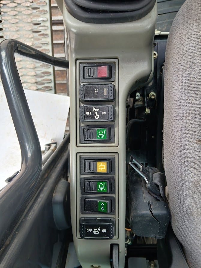 HItachi ZX210LC_-5B