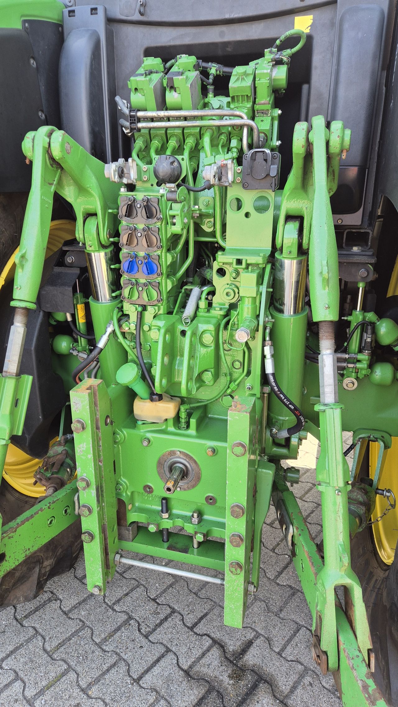JOHN DEERE 6195R AP, 40Km/h, Lucht, Fronthef/PTO, AT-Ready, TLS,