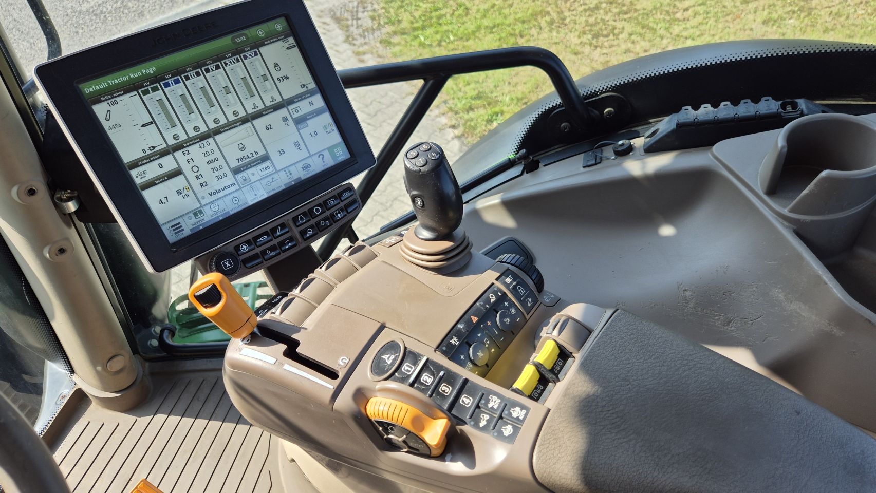 JOHN DEERE 6195R AP, 40Km/h, Lucht, Fronthef/PTO, AT-Ready, TLS,
