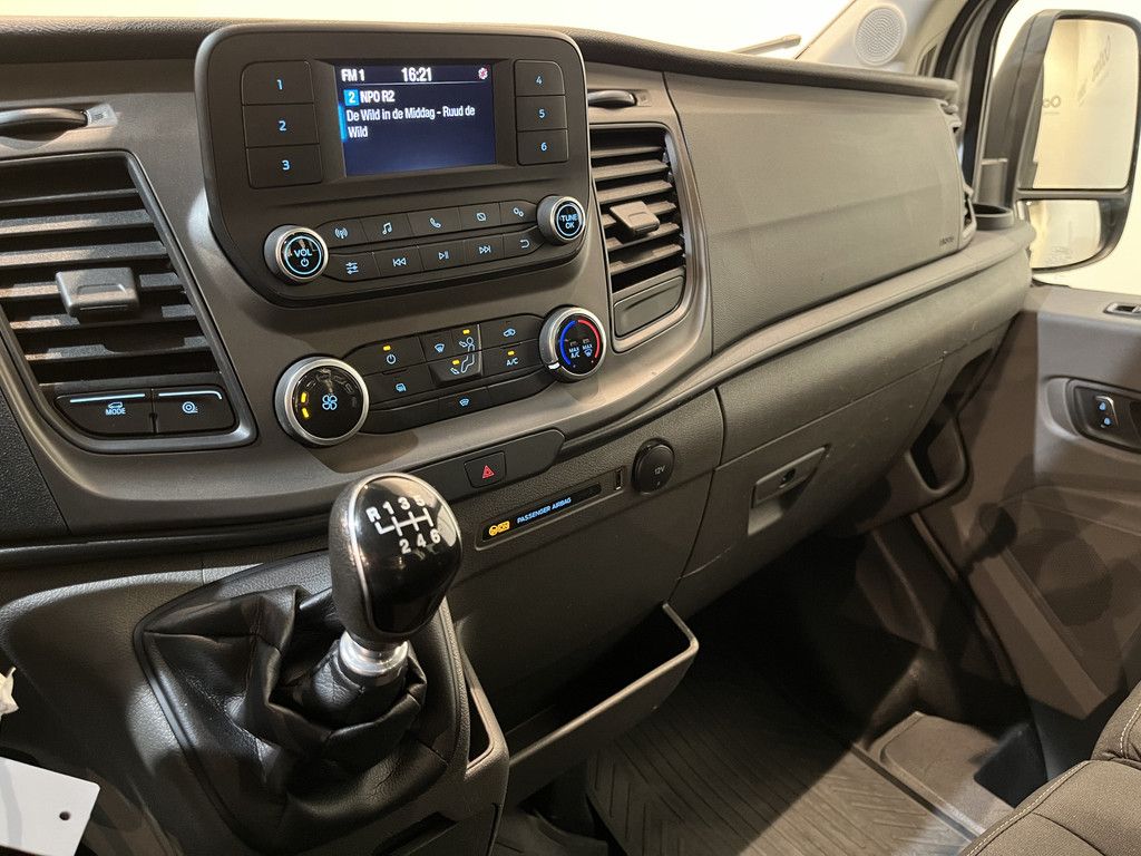 Ford Transit 2.0 TDCI L2 AWD 4X4 170 PK Open Laadbak / Euro 6 / Airco / Cruise Control / Trekhaak / Camera / 20.200 KM !!