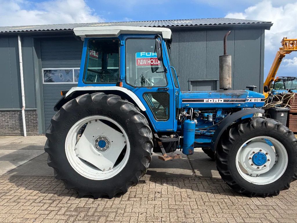 Ford 7810