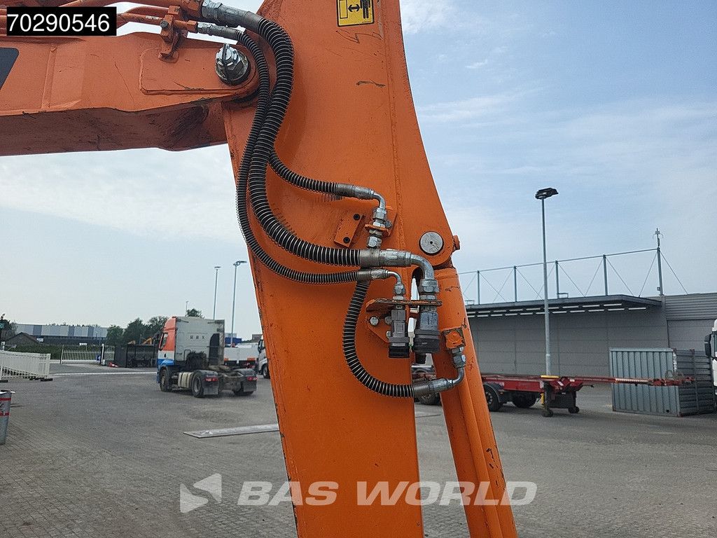 Doosan DX63-3