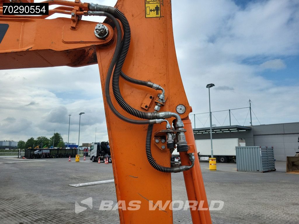 Doosan DX63-3