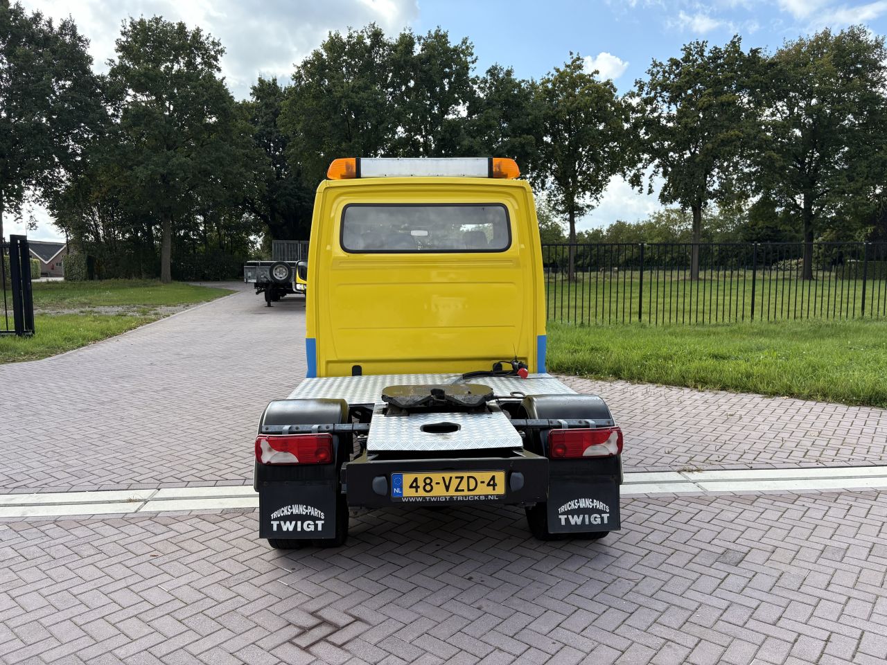 Mercedes Sprinter 518 8.7 ton BE trekker met dubbele cabine