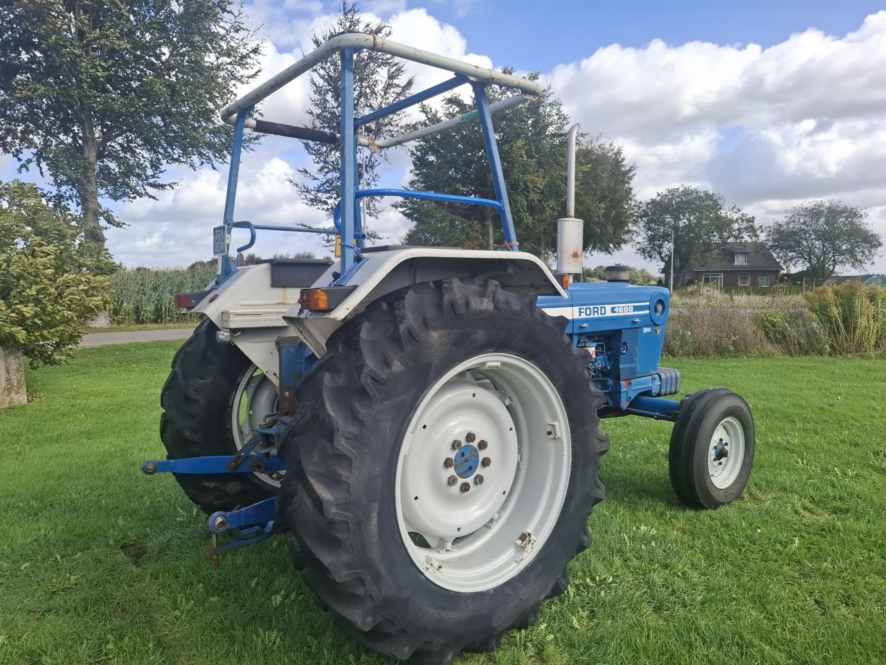 Ford 4600