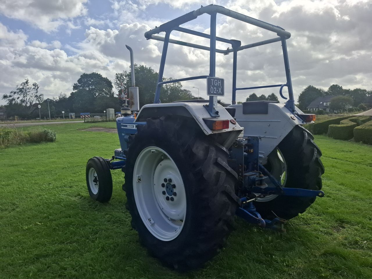 Ford 4600