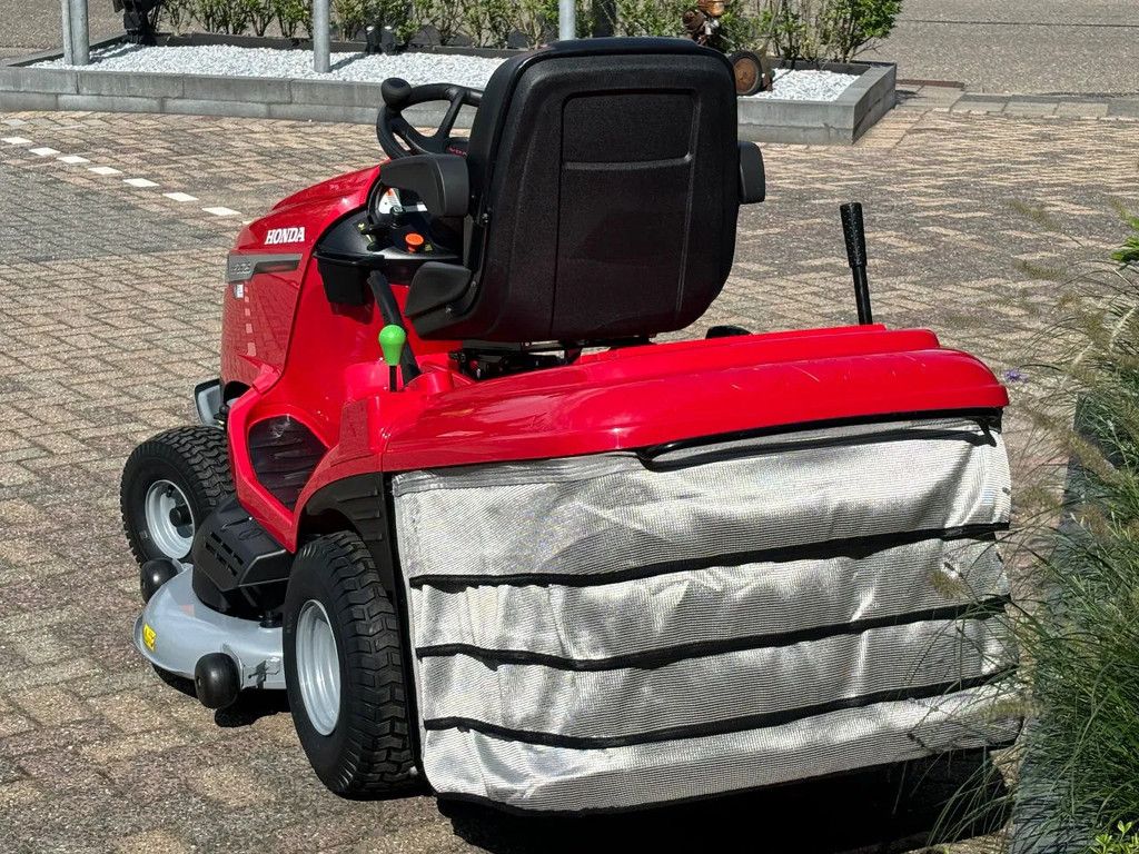 Honda HF2625 zitmaaier Demo bj2024 jong gebruikt