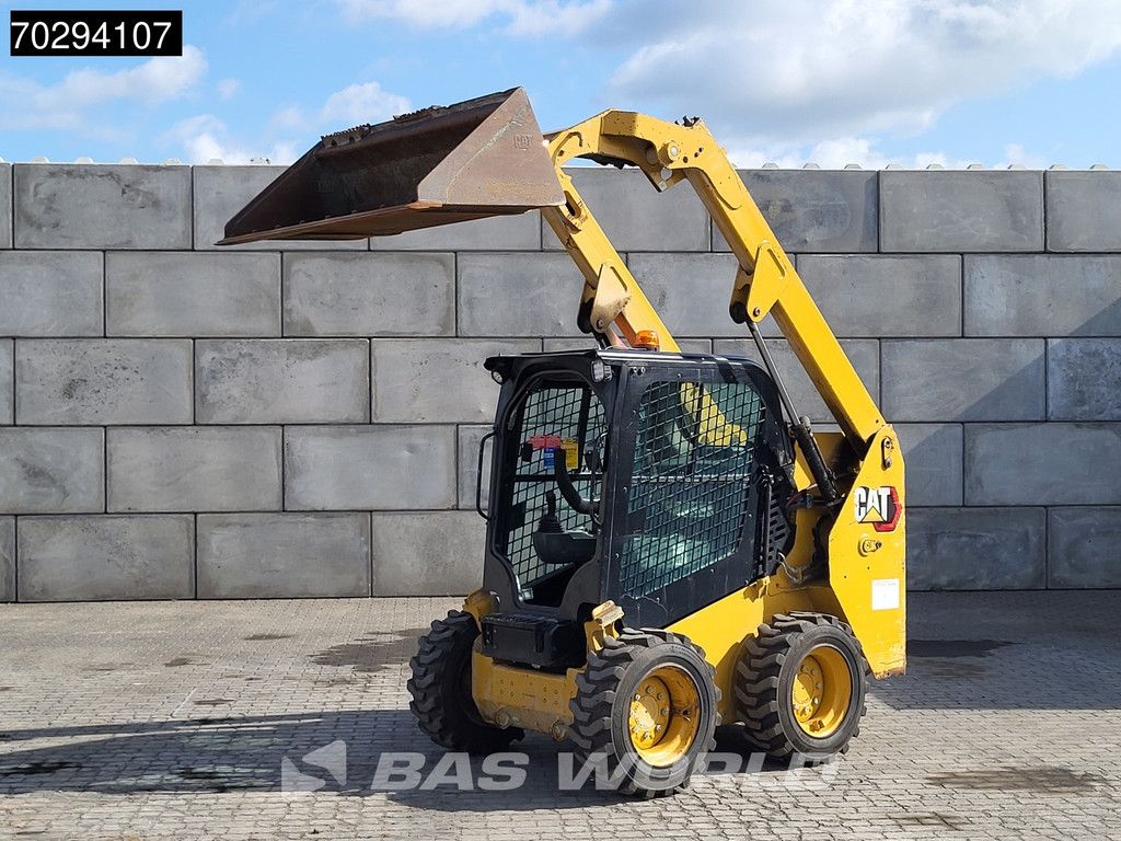 Caterpillar 226 D3 BUCKET + FORKS