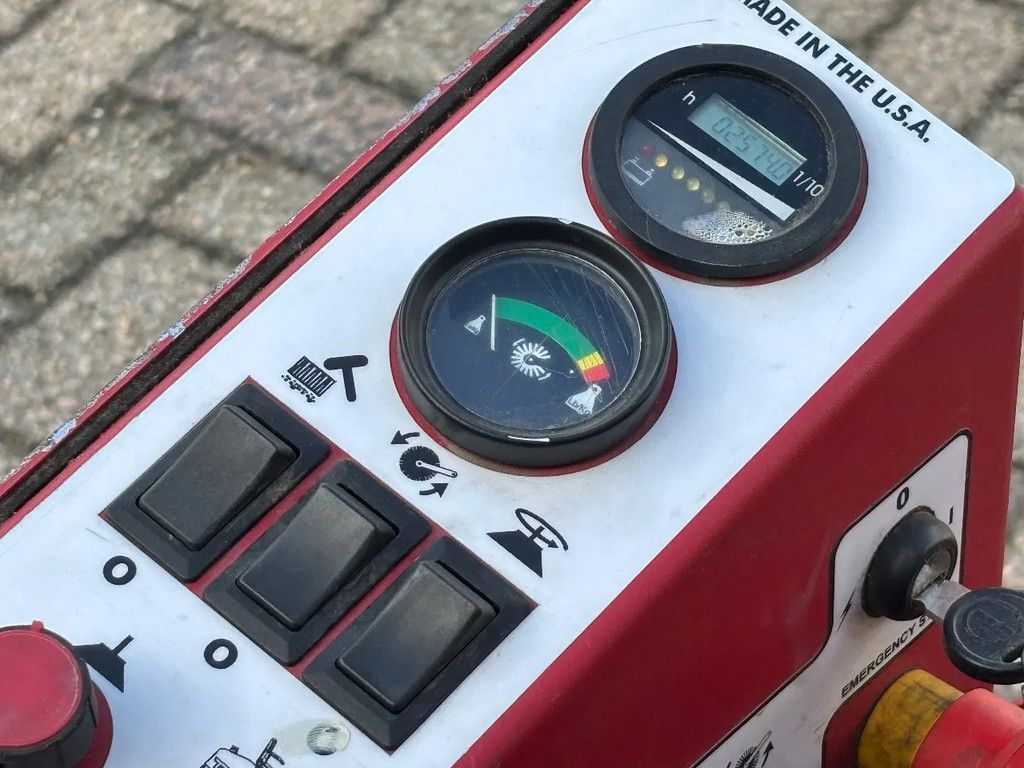 FactoryCat gebruikte Veegmachine zit veegmachine stofzuiger TR USA