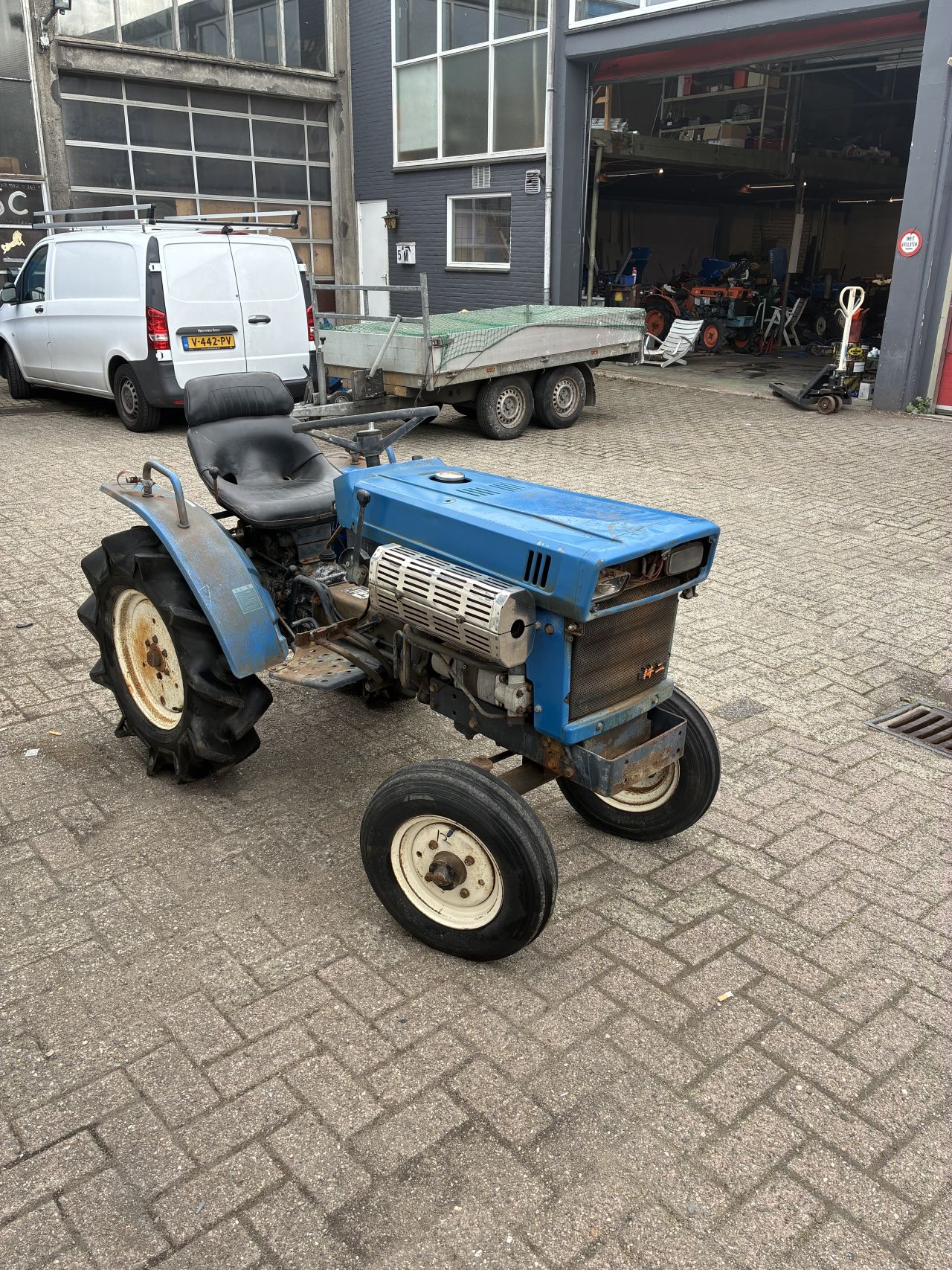 Iseki tx1300 met frees mini tractor
