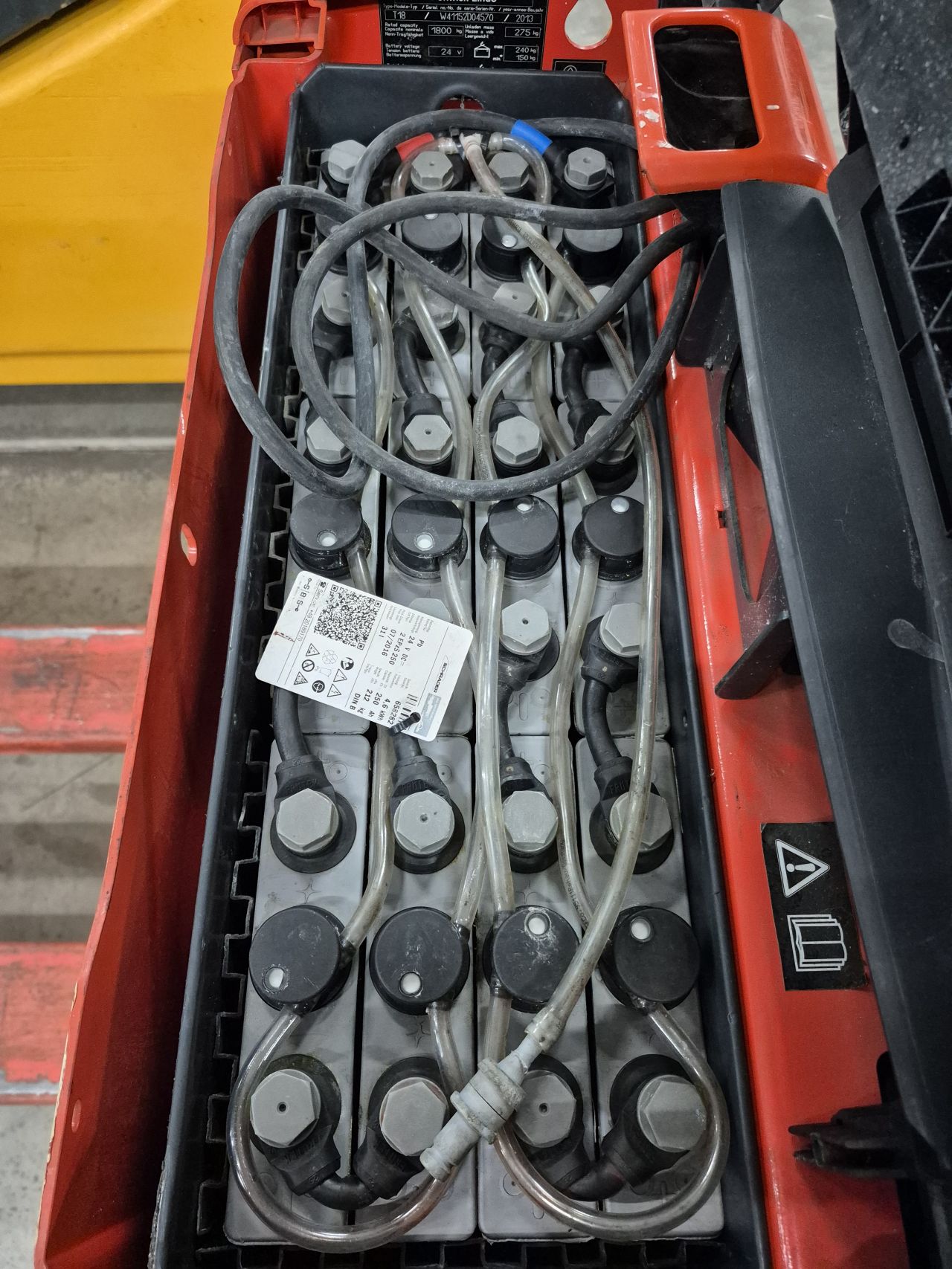 Linde T18 bj 2013 accu bj 2016 1598 uur