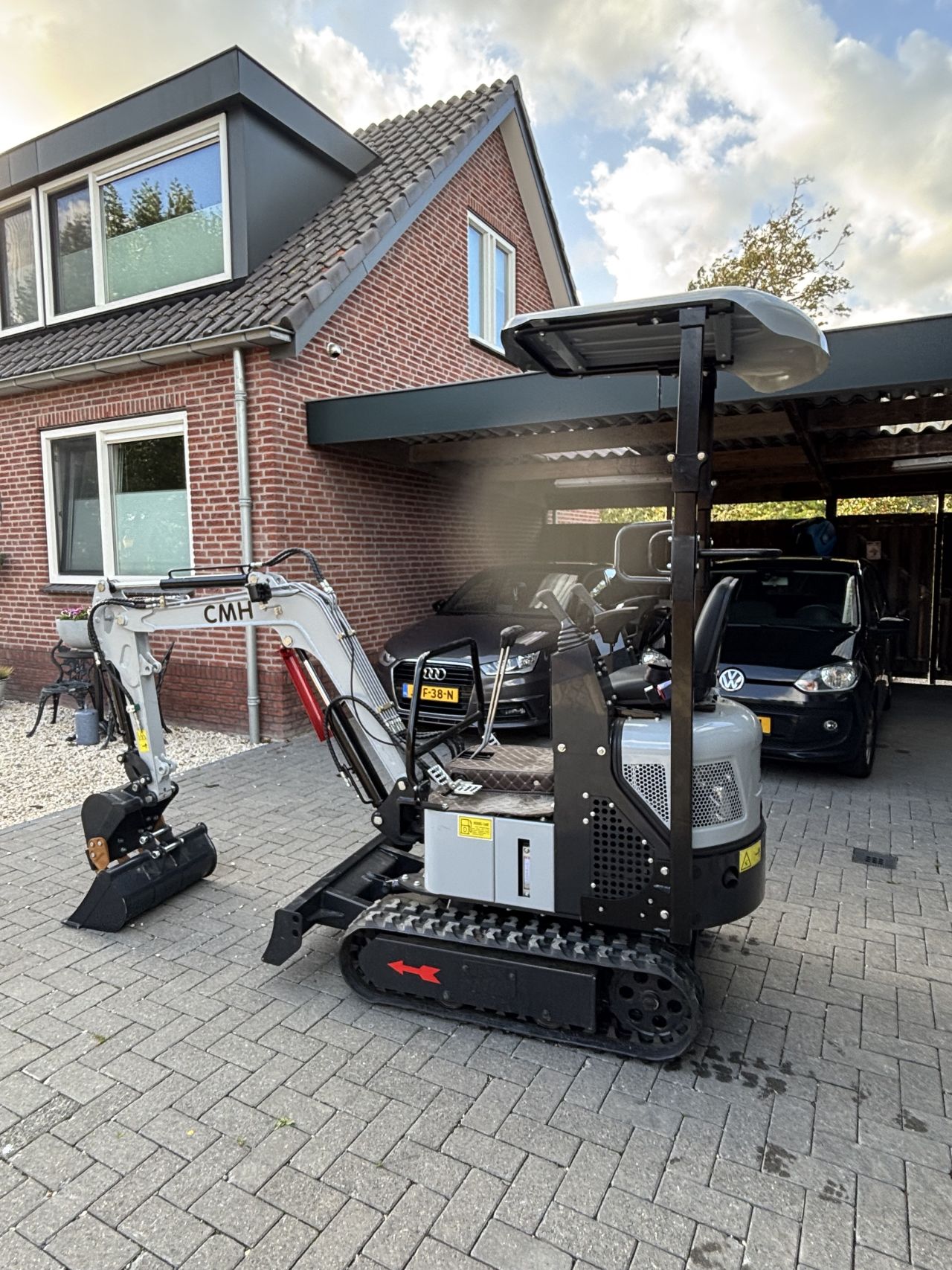 Minigraver graafmachine CMH