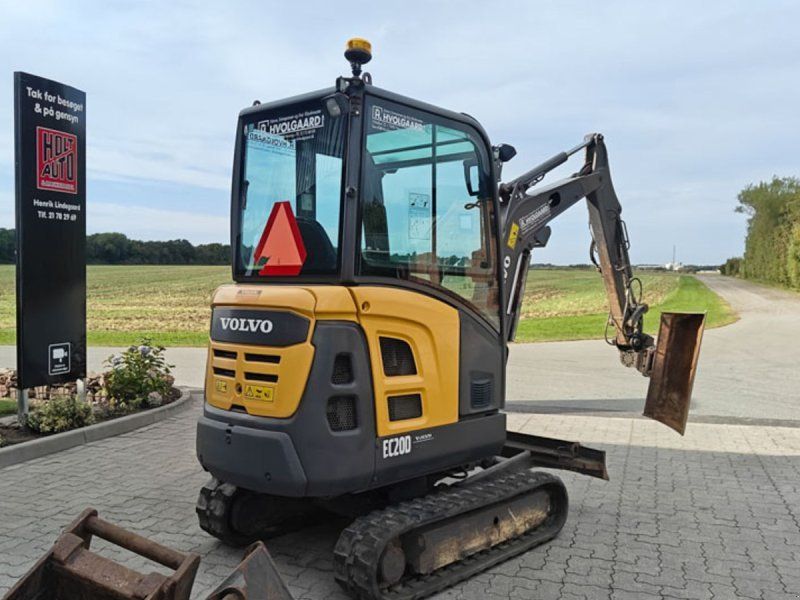 Volvo EC20D