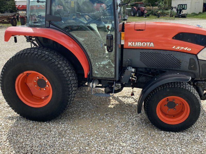 Kubota L5740