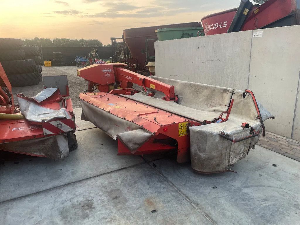 Kuhn FC 313 F lift control