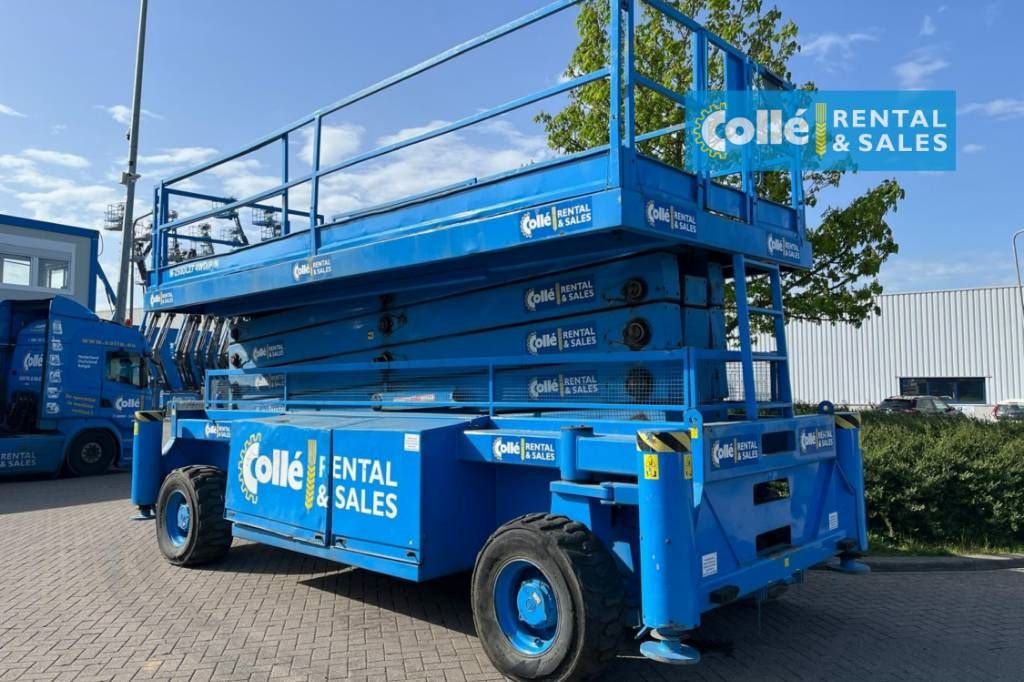 Holland Lift M 250 DL 27 | 2003