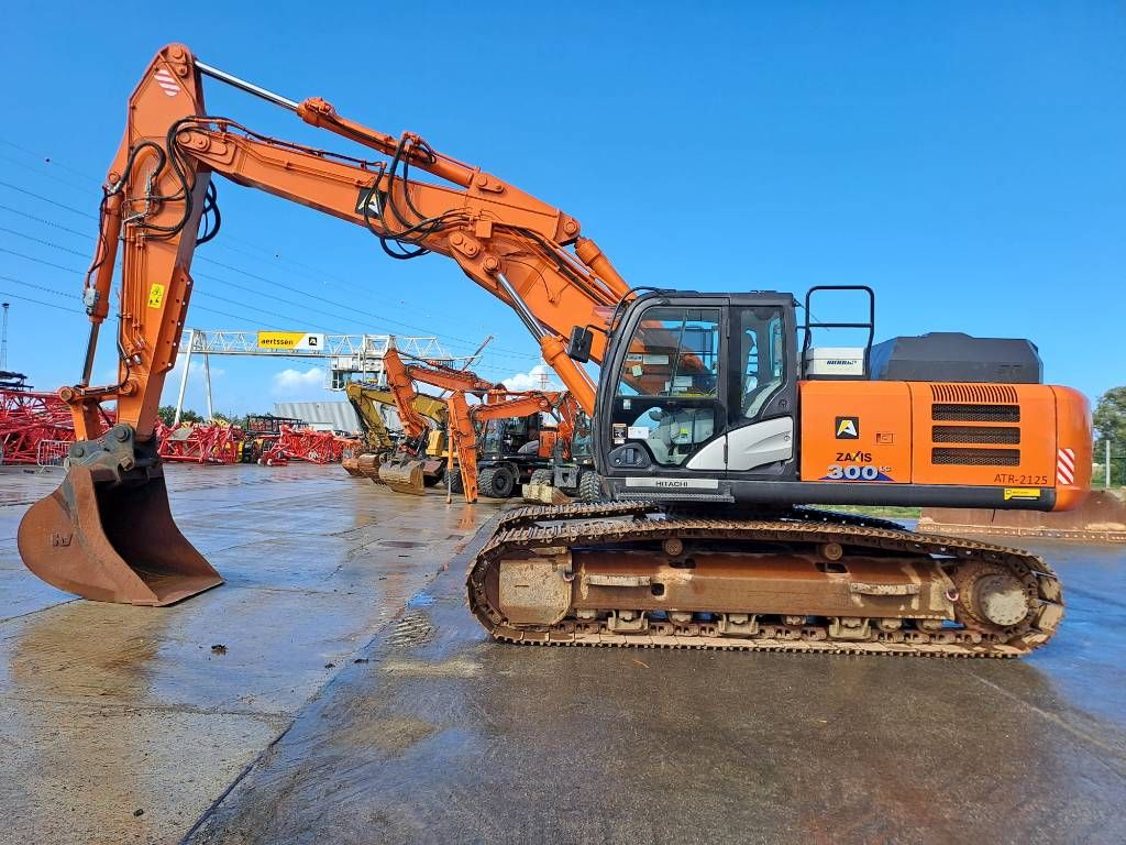 Hitachi ZX300LC-6