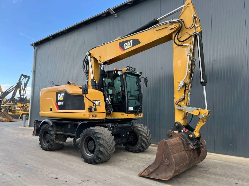 CAT M318F